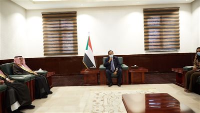 ولي العهد السعودي يدعم الشعب السوداني برسالة لرئيس الوزراء