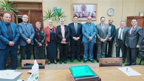 سفراء قادة الوعى