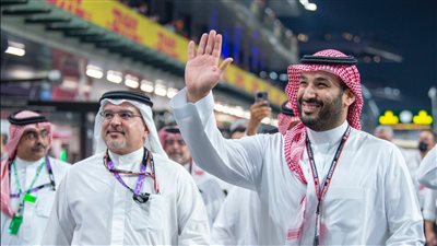 يا بعد يا حيي يا محمد.. مشاهد يوجه رسالة لبن سلمان خلال حضوره سباق فورمولا 1 بجدة | فيديو 