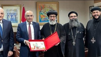 الأسقف العام بآسيا يزور سفارة مصر بإندونيسيا