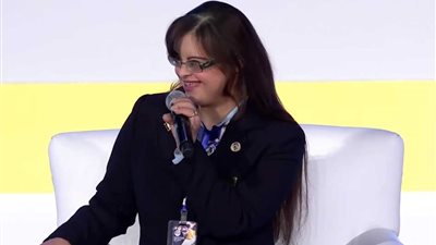 إحدى ذوي الهمم المشاركات باحتفالية قادرون باختلاف: قولت للريس عايزين نشتغل ونساعد فى تنمية المجتمع 