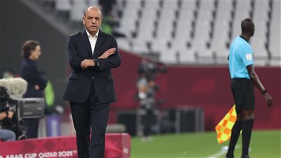 مدرب الأردن: نعيش وضعا صعبا لأننا نملك 14 لاعبا فقط لننهي بهم البطولة