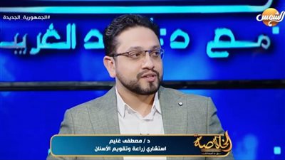 استشاري: يجب عدم غسل الأسنان بعد تناول عصير البرتقال.. تعرف على السبب