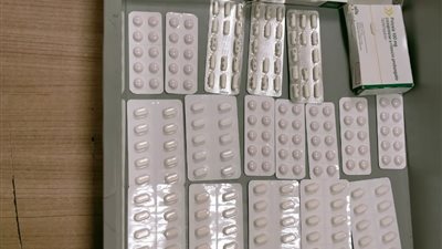 القبض على راكبين بمطار القاهرة لمحاولتهما تهريب كمية من الترامادول 