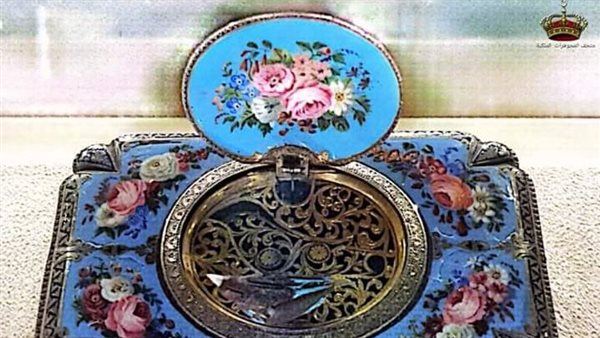 علبة موسيقى من مقتنيات