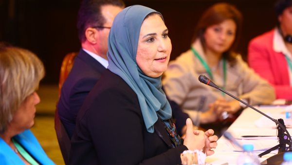 نيفين القباج وزيرة