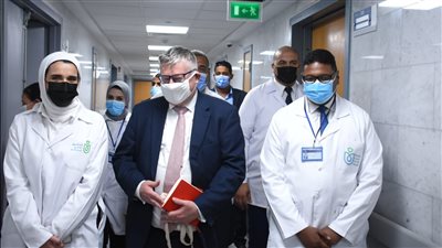 قنصل سفارة نيوزيلندا للرعاية الصحية: مطمئن على الوضع الصحي والخدمة الطبية لمواطنينا في الأقصر