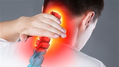 مسكنات طبيعية لـ آلام الرقبة.. تعرف عليها