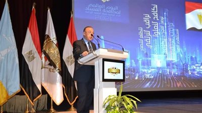 محافظ الإسكندرية: الفساد ظاهرة عالمية.. ومصطفى الفقي: مصر حباها الله برئيس مخلص