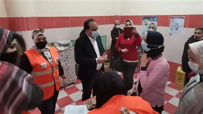 فرق طبية متنقلة لتطعيم طلاب المرحلة الثانوية بلقاح فايزر ببورسعيد