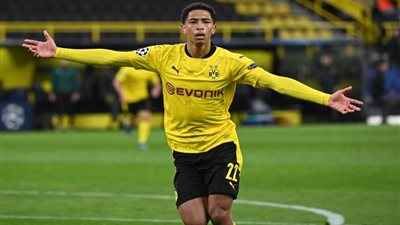 تغريم بيلينجهام 40 ألف يورو لانتقاده حكم مباراة بايرن وبوروسيا دورتموند