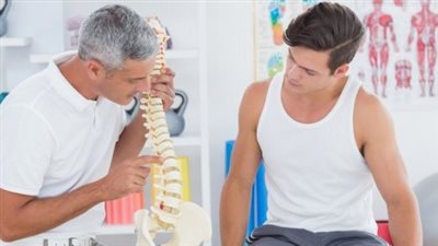 أسباب غضروف الظهر الدهني.. تفاصيل ومعلومات عن الانزلاق الغضروفي 