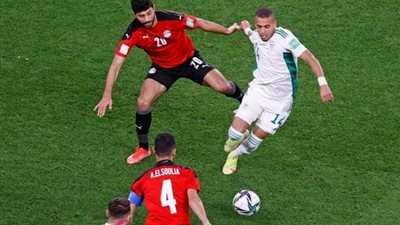 ماذا قالت الصحف العربية على خطف منتخب مصر صدارة المجموعة من الجزائر؟