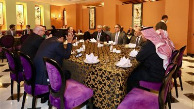 وزير الآثار يقيم مأدبة عشاء لوزراء السياحة العرب والسفراء بالمجلس الوزاري العربي للسياحة | صور