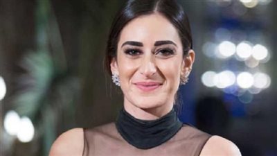 أمينة خليل: مناخيري الكبيرة عملتلي عقدة نفسية وقررت أخضع لعملية تجميل