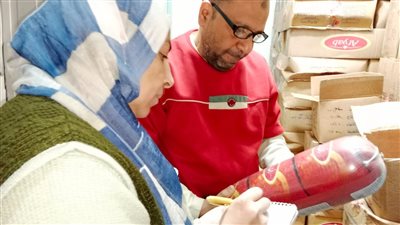 ضبط 5 أطنان لانشون وعسل جلوكوز مجهولة المصدر بطنطا 