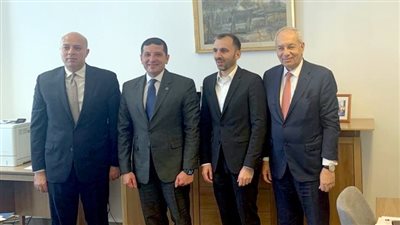 رئيس اقتصادية قناة السويس يلتقي مسئولي وزارة التجارة لبحث الفرص الاستثمارية │ صور