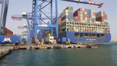 اقتصادية قناة السويس: عبور 223 سفينة بموانئ المنطقة الشمالية خلال فبراير