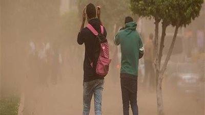 صحة النواب تحذر المواطنين من تقلبات الطقس: ابقوا في المنزل 