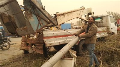  بسبب موجة الطقس السيئ.. كسر أعمدة إنارة ووقوع واجهة مكتب بريد بالمنوفية