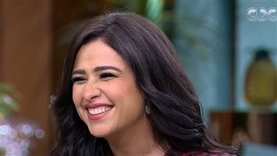 أحدث إطلالة لـ ياسمين عبد العزيز بعد ظهورها في حلقة منى الشاذلي