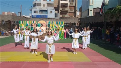 بعروض فرعونية ووطنية.. طلاب بنها يحتفلون بعيد الطفولة