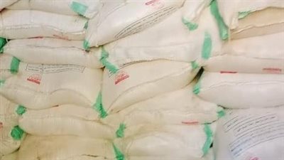 ضبط 4 أطنان سكر تمويني وتحرير 62 مخالفة خلال حملات رقابية بالمنيا