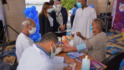 الصحة: تقديم الخدمات الطبية لـ113 ألف مواطن فوق 65 عامًا خلال شهرين