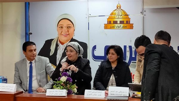 جانب من الندوة الثقيفية