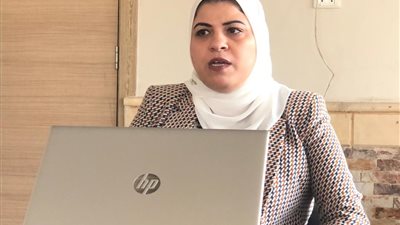 مساعدة وزيرة التضامن: دفع الأقساط والاشتراك بالتأمينات من خلال المحمول.. قانون الضمان الاجتماعي أمام الحكومة قريبًا.. العمالة المهاجرة المسجلة 27 ألفا فقط | حوار 