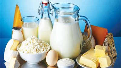 اللبن بـ 17 جنيه.. تعرف على أسعار منتجات الألبان اليوم بالأسواق 