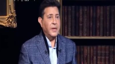 هاني شاكر: محمد ثروت ظلم نفسه فنيًا.. وشغله الخاص واخده مننا