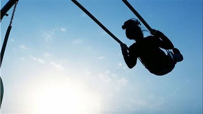 بسبب مرجيحة.. مصرع طفل خنقه حبل خلال اللعب فى أطفيح 