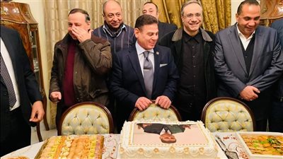 الاحتفال بعيد ميلاد المستشار محمد شيرين فهمي قاضي محاكمات الإرهاب | صور 