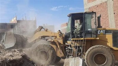 إزالة 10 حالات تعدي على الأراضي الزراعية وأملاك الدولة بسوهاج