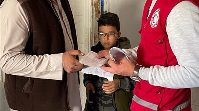 صحة شمال سيناء: انتهاء قافلة الهلال الأحمر بتقديم الخدمة الطبية لعدد 3876 فردا │ صور