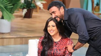 تعرف على أبرز تصريحات ياسمين عبد العزيز وأحمد العوضي مع منى الشاذلي | فيديو جراف