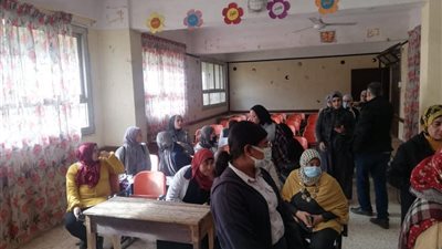 بدء تلقي طلاب المدارس لقاح كورونا بعد موافقة أولياء الأمور بالقليوبية