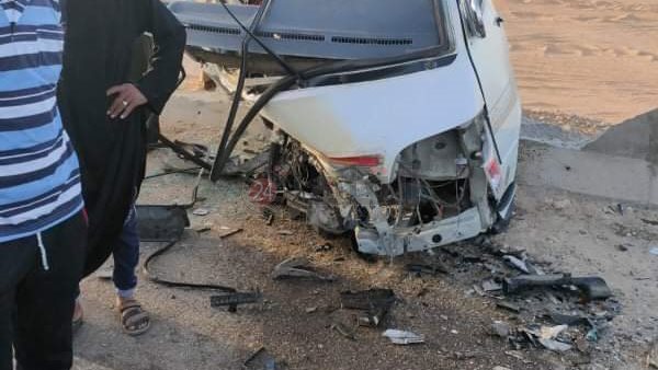 حادث تصادم سيارتين