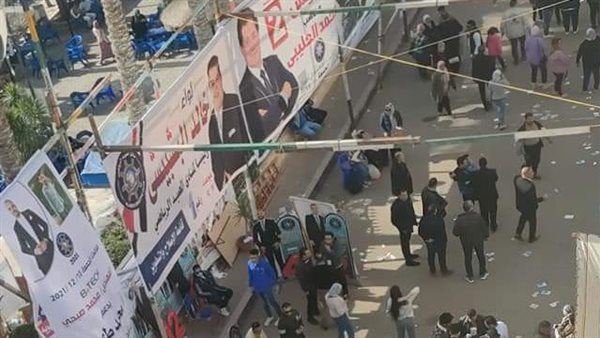 انطلاق التصويت في