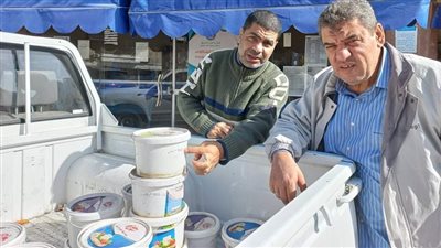 ضبط 100 كجم جبن أبيض منتهي الصلاحية قبل بيعه لأبناء بورفؤاد | صور 