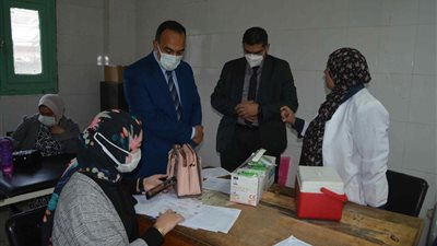 وكيل صحة المنيا: متابعة يومية للمستشفيات ومراكز تطعيم المواطنين بلقاح كورونا