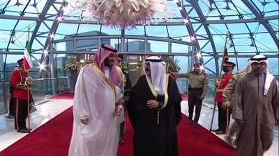 ولي العهد السعودي يصل إلى الكويت في ختام جولاته الخليجية│ فيديو