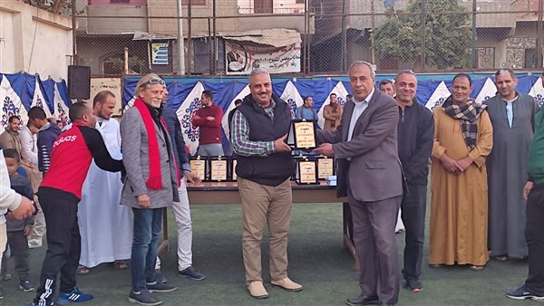 تكريم أسرة الشهيد