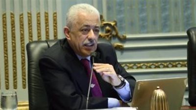 وزير التعليم يحسم الجدل بشأن حذف المناهج وتعطيل الدراسة | بث مباشر