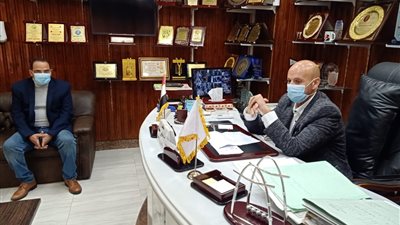 وكيل الصحة بالشرقية يناقش تطوير الخدمة الطبية وتفعيل العمليات الجراحية النادرة