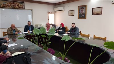 مدير تعليم الجيزة يعقد اجتماعا مع لجنة مشروع رأس المال الدائم 
