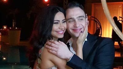 شيرين عبد الوهاب ترد على حلاقة شعرها مع عمرو أديب: لسه بحب حسام وبتعالج من الوسواس | بث مباشر