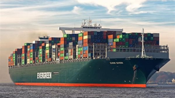 السفينة البنمية إيفر