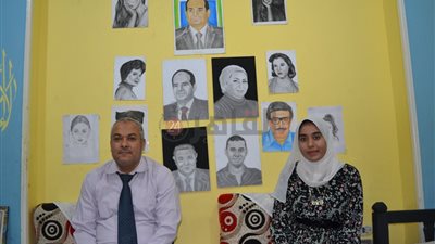 فاطمة طه.. موهبة فنية فريدة من نوعها: أعشق الرسم.. وأتمنى تحقيق أمنياتي| صور